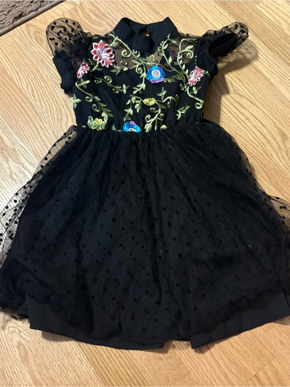 SHEIN Black Floral Embroidered Polka Dot Tulle Dress Sz 6 Girls Green Blue